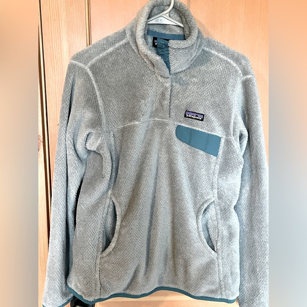 Women’s size M Patagonia 1/4 snap pullover